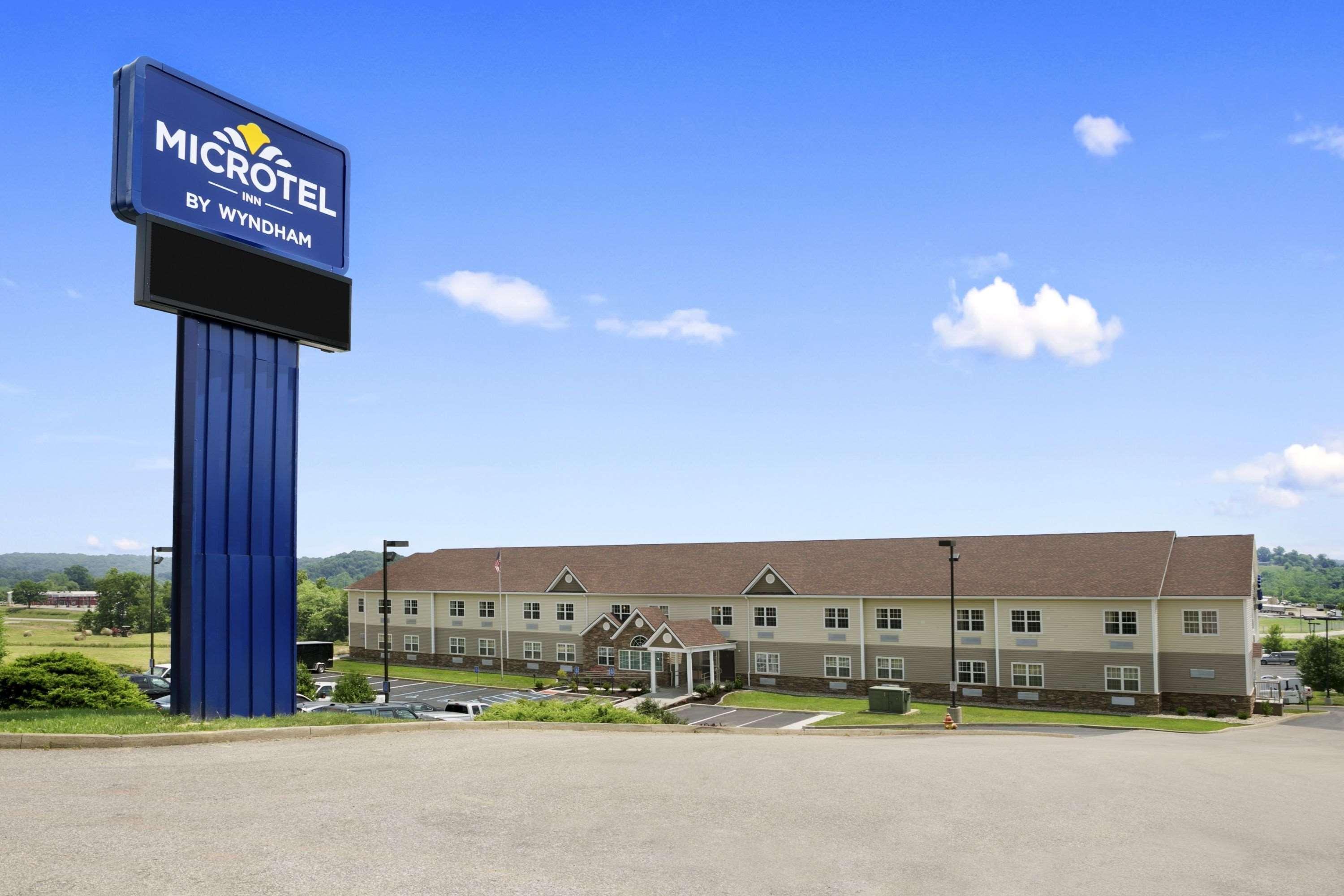 Microtel Inn & Suites By Wyndham Mineral Wells/Parkersburg Zewnętrze zdjęcie