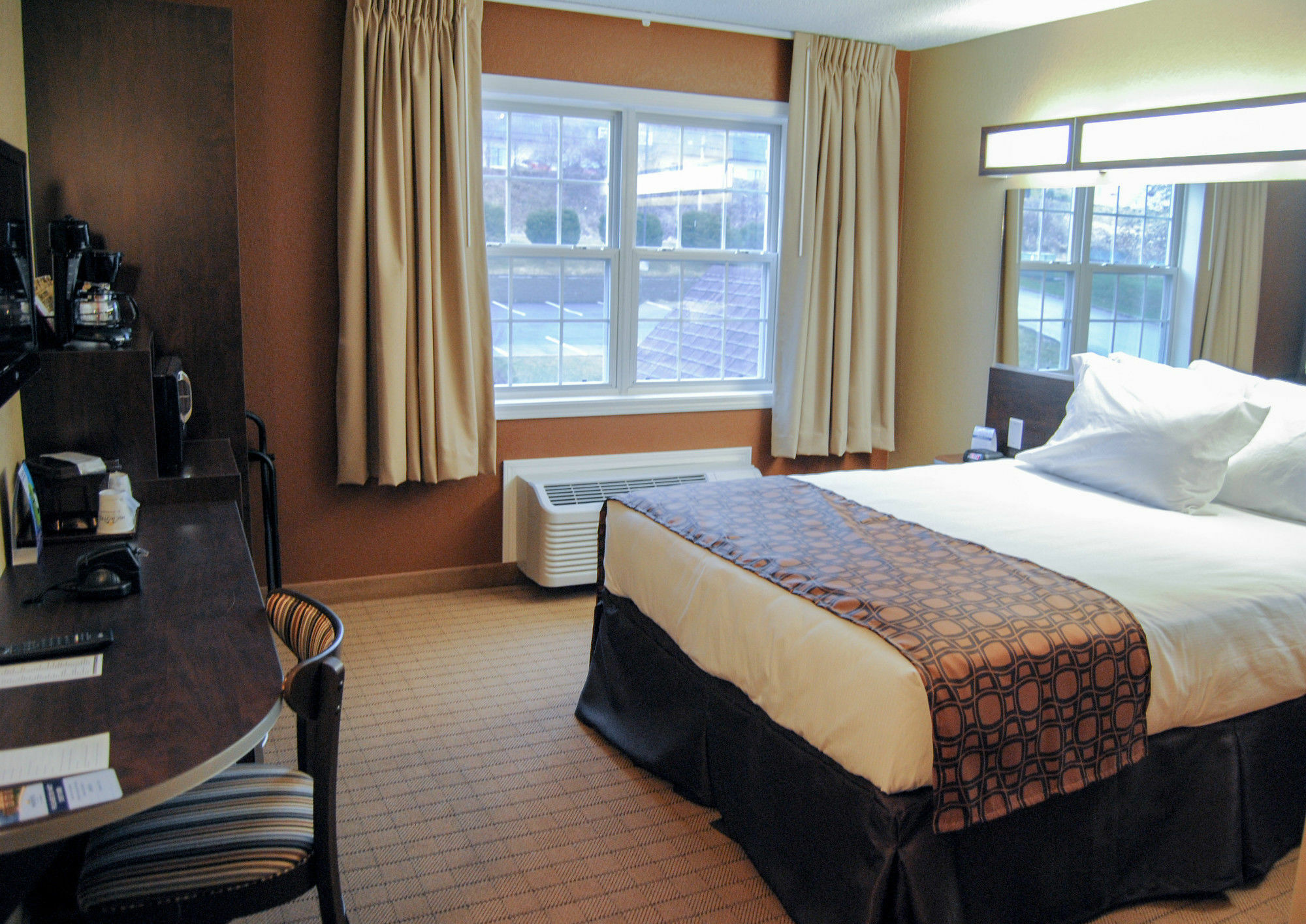 Microtel Inn & Suites By Wyndham Mineral Wells/Parkersburg Zewnętrze zdjęcie